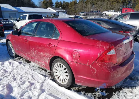 2011 Ford Fusion Hybrid from USA, damaged, VIN 3FADP0L36BR259555